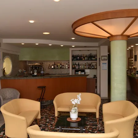 Marina 3* リッチョーネ