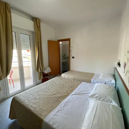 Ξενοδοχείο Marina Depandance 3*